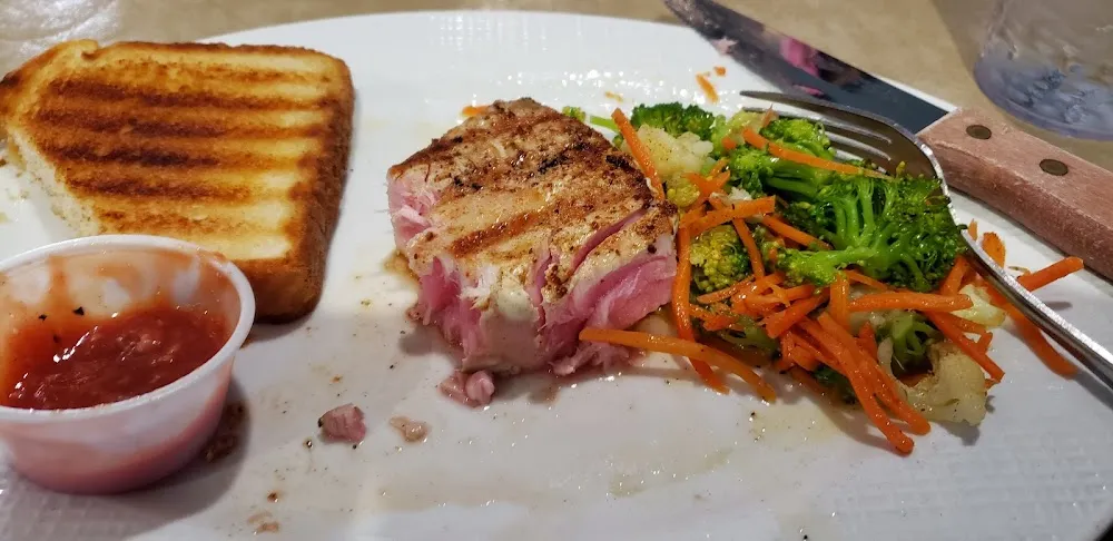 Tuna Steakfir Lunch